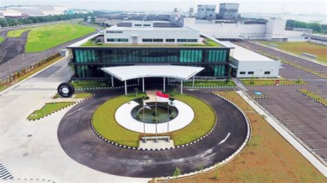 Gempa bumi diukur menggunakan seismograf yang dapat mengukur getaran yang ada di dalam bumi. Mengintip Kantor Baru Bridgestone Indonesia yang Anti ...