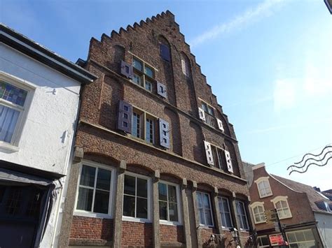 Täglich verlassen tausende von produkten unser werk in tiel, um unsere kunden in ganz europa, afrika und darüber hinaus zu beliefern. Tiel, Niederlande: Tourismus in Tiel - TripAdvisor