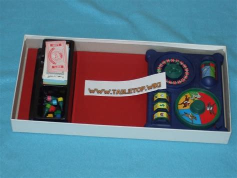 Geld macht nicht glücklich.es weckt den geiz, lockt finanzämter und langfinger, und wenn man es braucht, ist es sowieso nie da. Mankomania - Tabletop.wiki