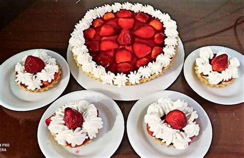 tartaletas de fresa mini cheesecake desserts food strawberry fruit deserts tailgate