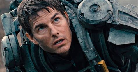 Soldiers from the past to fight in the war. Tom Cruise Respawns Into Alien War in New Edge of Tomorrow ...