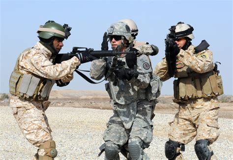 3rd Acr Iraqi Army Practice Basic Combat Skills Article The United States Army