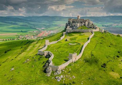 The 12 Largest Castles In The World 2022 Wow Travel