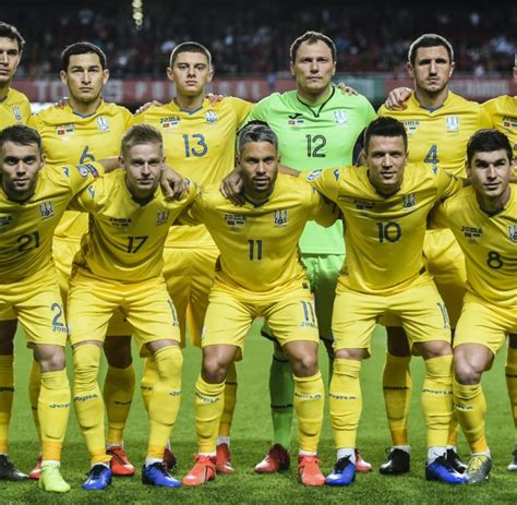 Hol dir das neueste der ukraine vyscha liga. Fußball: Ukraine baut Vorsprung in Gruppe B aus - WELT