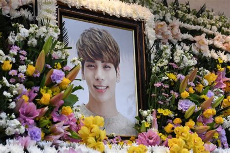 Bts Pay Respects To Shinees Kim Jonghyun At Three Day Funeral In Seoul