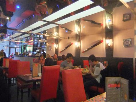 Porcelinas World Red Hot Buffet World Cardiff Review