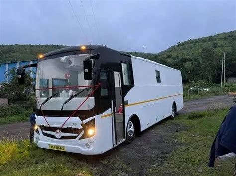 Vanity Van Caravan Motorhome Rv At Rs 1500000piece Caravan Van