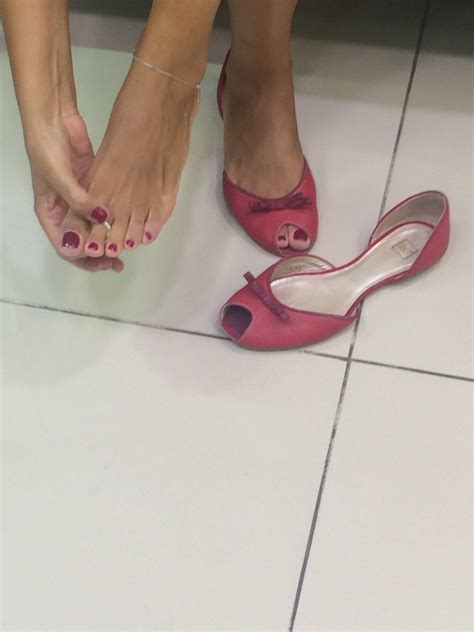 Superhotfeet Pnkpnthrx Finally I Convinced My Wifey Feet Shopping Do You Like Her Anklet And