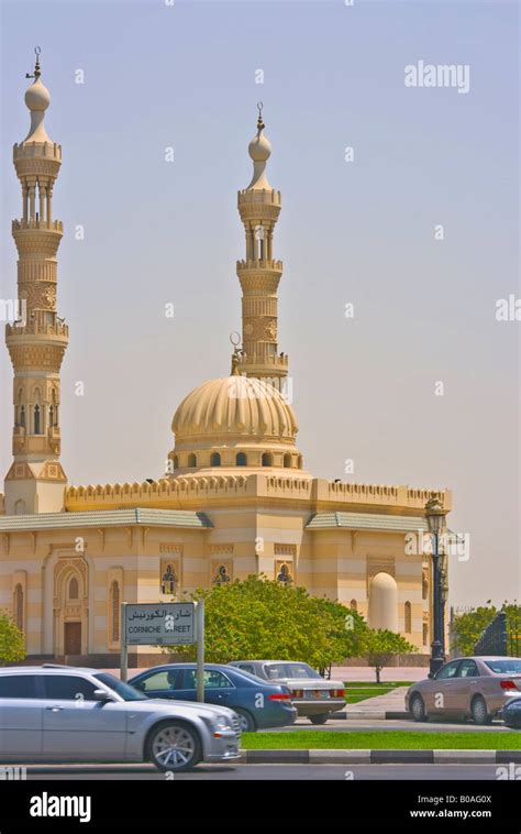 Mosque In Sharjah Stock Photo Alamy