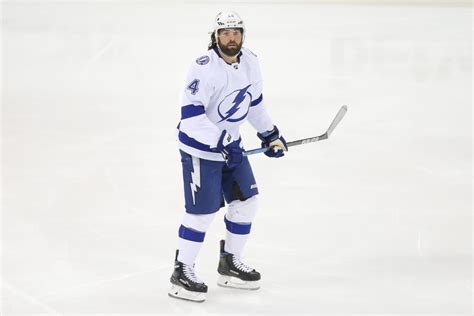 The Legend Of Pat Maroon Continues To Grow The Hockey Writers Tampa
