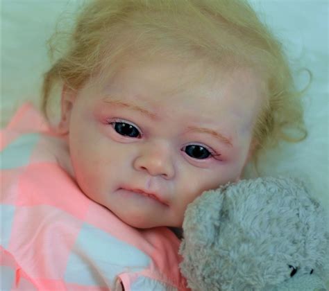 18 Lauren Realistic Reborn Baby Girl Doll