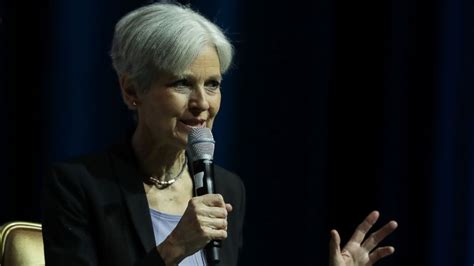 3rd Party Candidate Jill Stein Escorted From Hofstra By Police Before