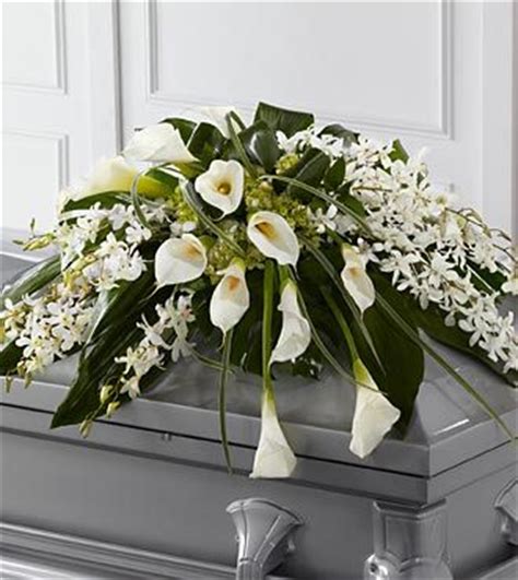 Send beautiful fresh funeral flowers to express your deepest condolences and sympathy. Our Best Picks to Order Funeral Flowers Online