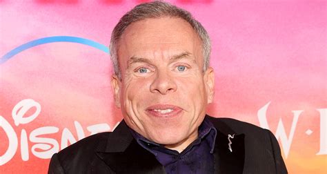 Warwick Davis Reflects on Grieving the Deaths of His First Two Children