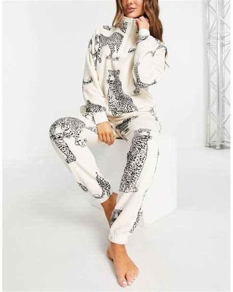 Chelsea Peers Cosy Leopard Zip Front Jumper And Jogger Set In White Lyst