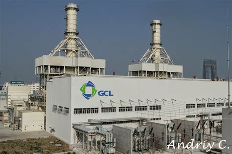 可以产生能量的物质。 一般可分三类：(1) 已开发的能源，如水力、煤、石油、天然气。 (2) 已确定的能源，但未大量开发者，如地热、沼气。 (3) 替代性能源，正在研究开发者，如太阳能、风能、潮汐能等。 投資者手記 │ 協鑫新能源 注資陸續有來