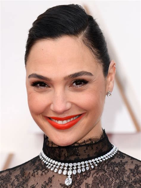 Nonton movie wonder woman 1984 (2020) streaming film layarkaca21 lk21 dunia21 bioskop keren cinema indo xx1 box office subtitle indonesia gratis wonder woman comes into conflict with the soviet union during the cold war in the 1980s and finds a formidable foe by the name of the cheetah. Wonder Woman 2020 Lk21 - WONDER WOMAN 2 Official Trailer ...