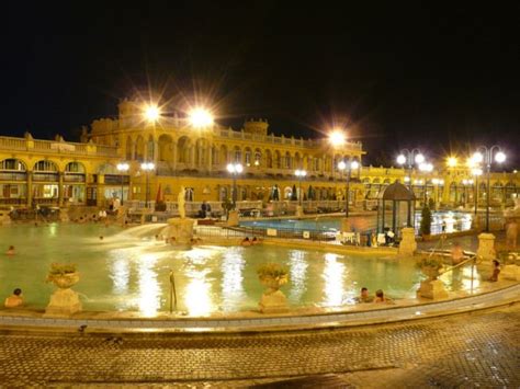 Elle a pour capitale budapest, pour langue officielle le hongrois et pour monnaie le forint. spa szechenyi//Pays: Hongrie Ville: Budapest (capitale de ...