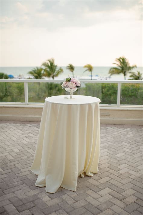 30 round high top cocktail table linen sizing guide. Cocktail High Top Table with Ivory Linen Floral ...