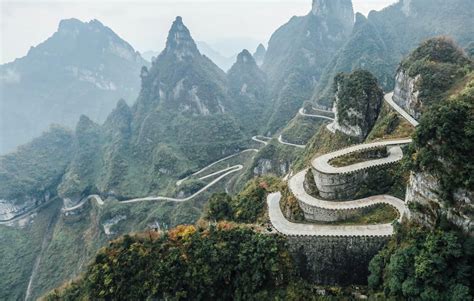 Tianmen Mountain Road Would You Dare To Enjoy The Scenery Tianmen