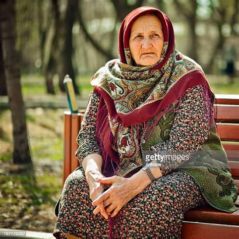 Babushka Russia Fotografías E Imágenes De Stock Getty Images