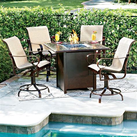 Woodard Belden Hi Top Fire Pit Set With Swivel Counter Chairs Wd