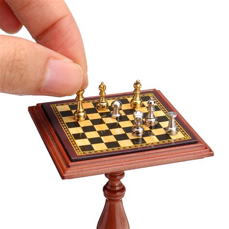 Miniature Chess Set And Table Magnet Chess Pieces 112 Dollhouse