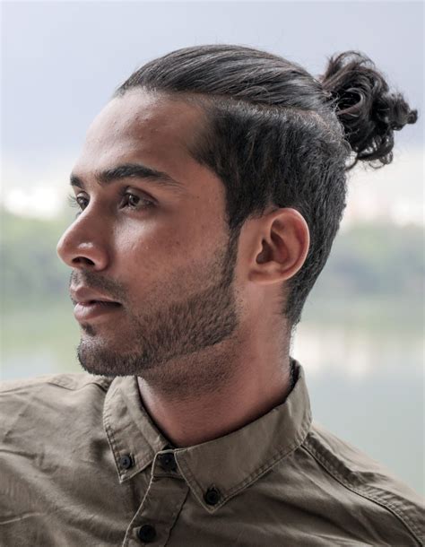 20 Top Knot Hairstyles Visual Guide For Men Haircut Inspiration