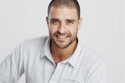 Diogo nogueira ao vivo em porto alegre. AO VIVO: Diogo Nogueira realiza mais uma roda de samba em live