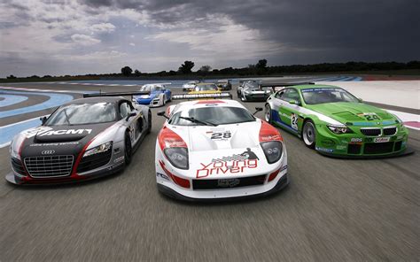 What You Need To Know About Sports Car Racing