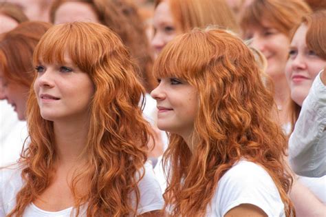 【女性が多い】世界で一番珍しい髪の色”赤毛”を持つ人達がオランダに集結！ 知っトク ナビたん