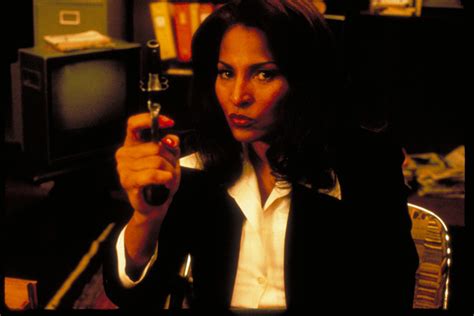 Jackie brown was a scottish flyweight boxer who was a british and commonwealth flyweight champion. Film Review: Blackploitation, Noir and Jackie Brown - HOME