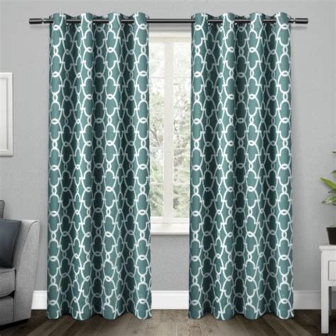 Gates 52 In W X 108 In L Woven Blackout Grommet Top Curtain Panel In