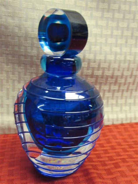 Lot Detail Stunning Fifth Avenue Crystal Art Glass Perfume Bottle W