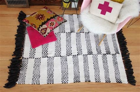 Woven Rug Diy Smile And Wave