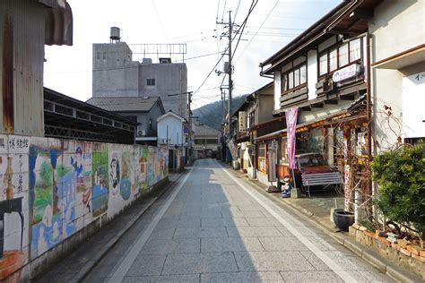 日本の風景「昭和レトロな街並み 湯郷温泉3」壁紙1920x1280 壁紙館