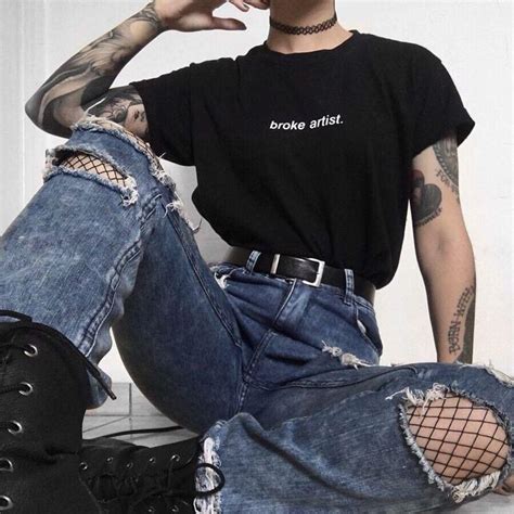 Awesome 20 Unusual Grunge Outfits Ideas For Women To Try This Season