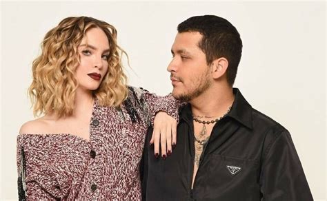 Check spelling or type a new query. Así es el ENORME anillo de compromiso que Nodal le dio a ...