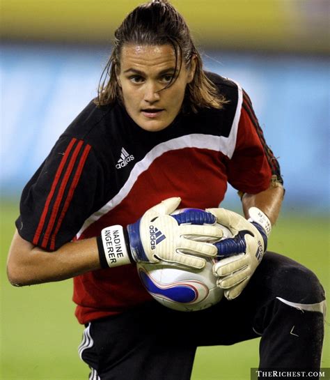 Top 10 Greatest Female Soccer Players In History Sporteology Popular