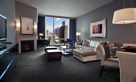 The straits hotel & suites 606 2898555 enquiry@straitshotelsuites.com share your best moments with us by tagging #thestraitshotelandsuites. Luxury Hotels in Downtown Chicago | Trump Hotel Chicago ...