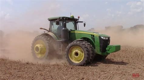 Big John Deere Tractors Working On A Dairy Farm Youtube
