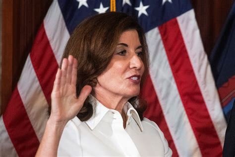 Kathy Hochul Sworn In As New Yorks First Woman Governor Reuters