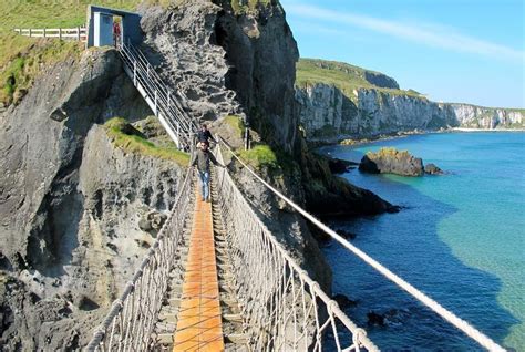 Don't miss this once in a lifetime experience while in northern ireland. Carrick-a-Rede Rope Bridge, Northern Ireland