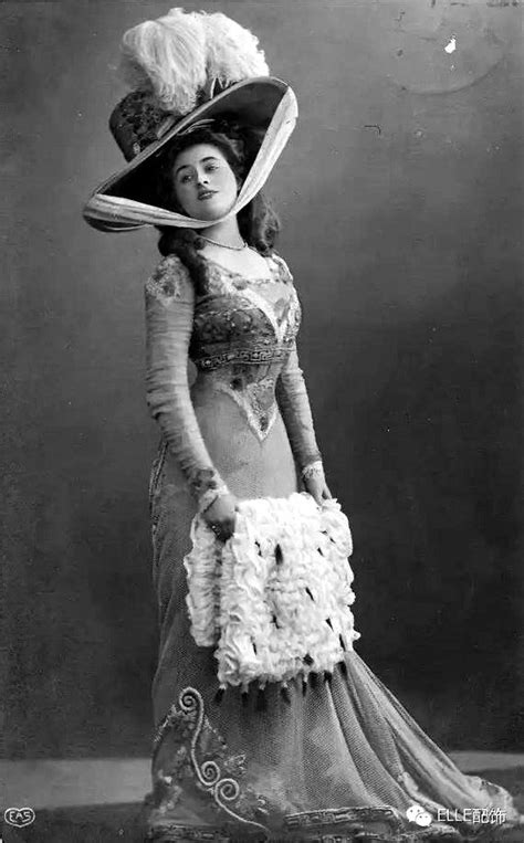 here you can see some pictures of beautiful giant hats used by women in edwardian era victorian