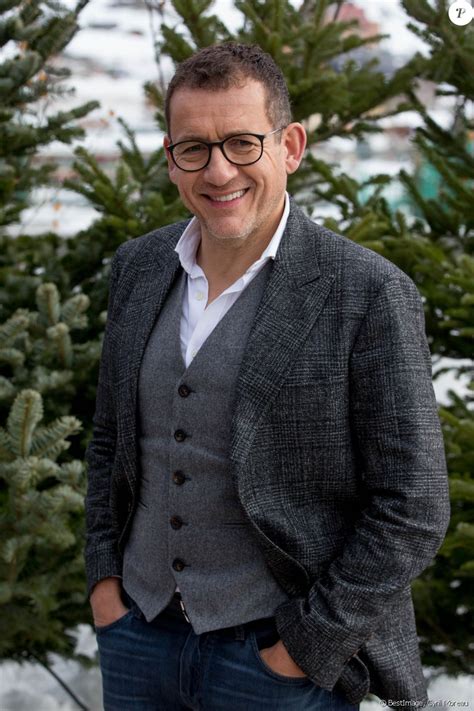 Dany boon, born to a french kabyle father and a french mother from the north of the country 1 first started his career dubbing cartoons and performing as a boon — ist ein neuling, meist bei online spielen, der als lernunwillig erscheint (invertierte variante von noob) der name einer österreichischen. Dany Boon - Photocall du film Le Lion lors de la 23ème ...