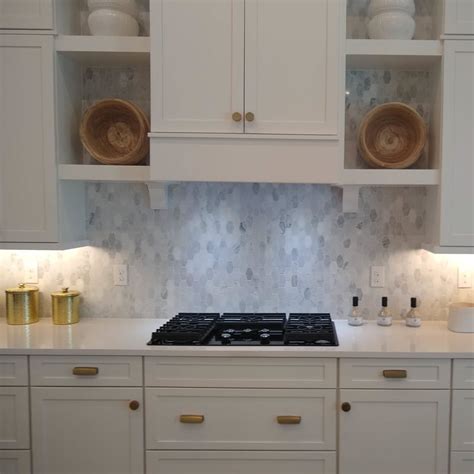 Travertine And Stone Backsplash Design Ideas