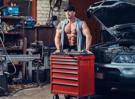 Muscular Mechanic Photos Free Royalty Free Stock Photos From Dreamstime