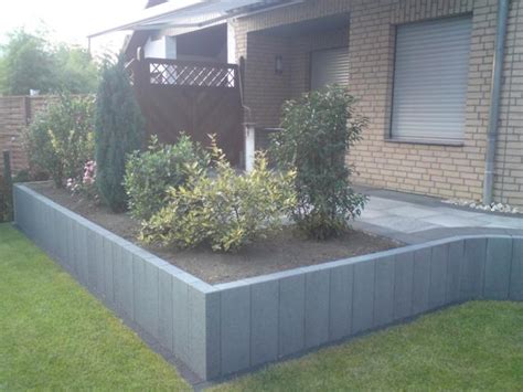 Palisaden im garten palisaden im garten schaffen sicht und windschutz dienen zur hangbesfestigung einfassung von beete garten hochbeet garten garten stufen. Palisaden | Garten- und Landschaftsgestaltung Heinz-Albert ...