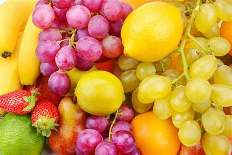 Role of sugar in fruit spreads. Is sugar in fruit bad for you?