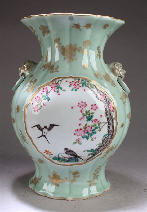 Sold Price Chinese Porcelain Vase August 1 0120 1200 Pm Pdt